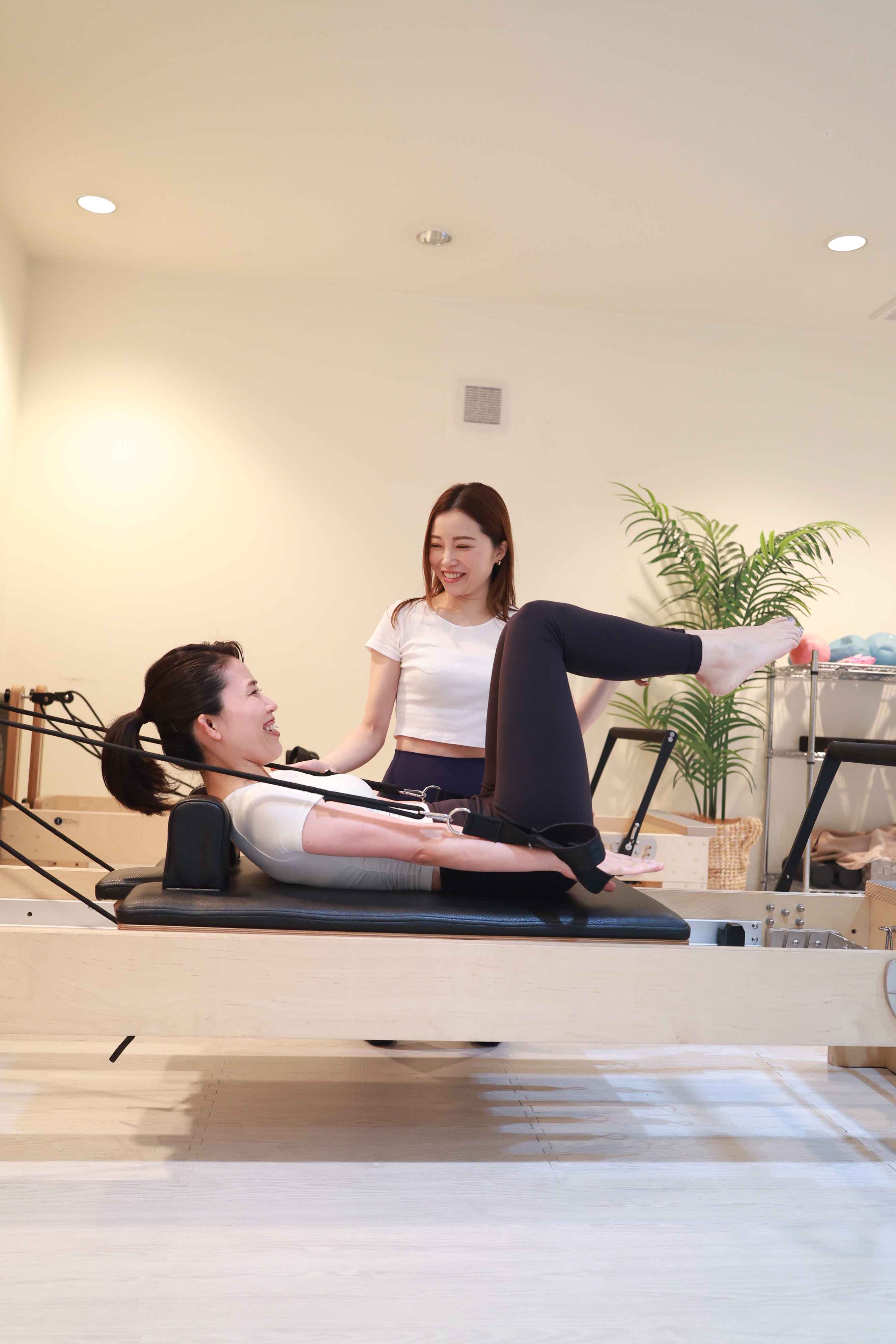 パーソナルピラティスレッスン風景